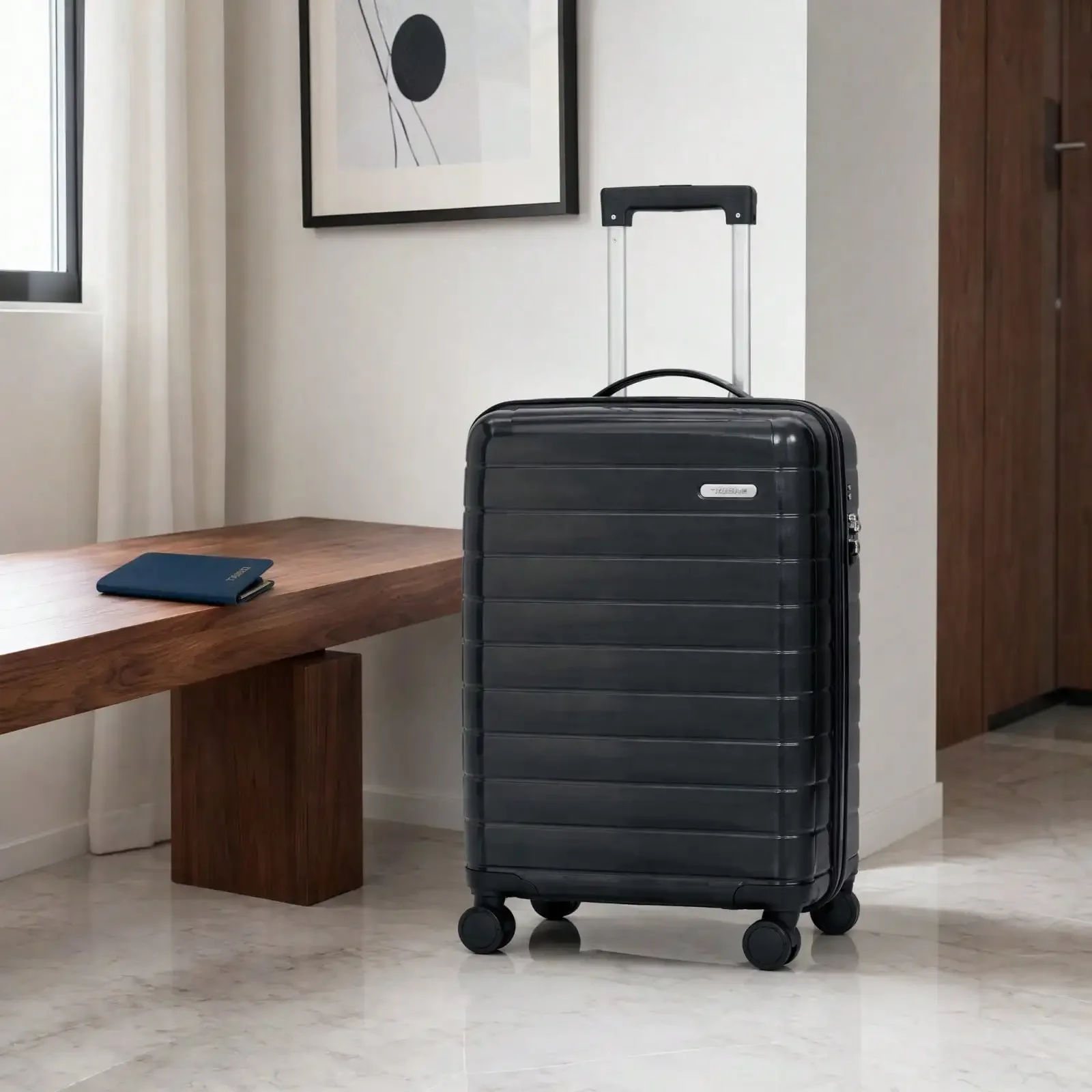Carry A 20-Inch Carry-On Luggage Bag, A Stylish Retractable Suitcase, A Non-Checked Carry-On Bag, 360° Silent Swivel Wheels, A T
Carry A 20-Inch Carry-On Luggage Bag, A Stylish Retractable Suitcase, A Non-Checked Carry-On Bag, 360° Silent Swivel Wheels, A T
