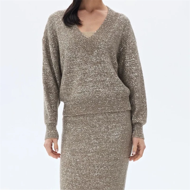 High-quality autumnNew women's sparkling sequined V-neck long-sleeved knit sweater fashionable, casual, loosepullover sweatshirt
High-quality autumnNew women's sparkling sequined V-neck long-sleeved knit sweater fashionable, casual, loosepullover sweatshirt