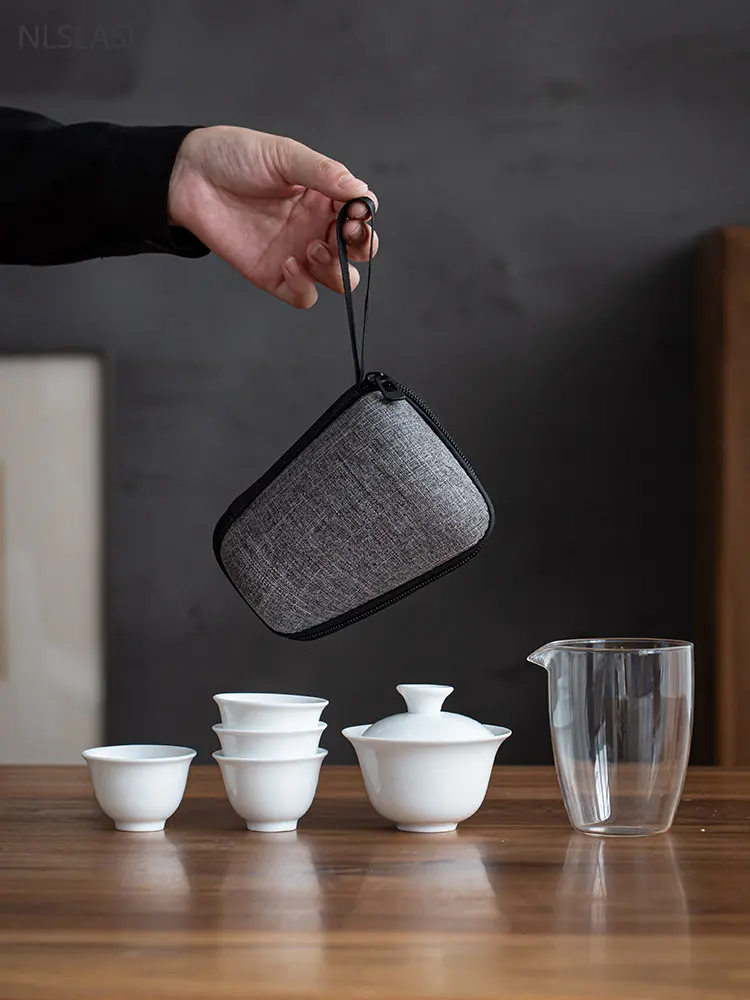 Dehua White Porcelain Travel Tea Set Gaiwan Tea Cup Set Portable Storage Bag Chinese Ceramic Teaware Home Customized Drinkware
Dehua White Porcelain Travel Tea Set Gaiwan Tea Cup Set Portable Storage Bag Chinese Ceramic Teaware Home Customized Drinkware