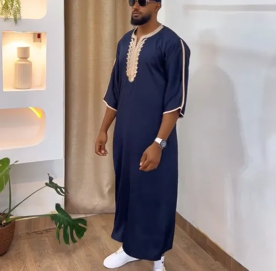 Men's Mid-sleeve Embroidered Robe High-quality Clothing 2026 Muslim Long Dress Robe Abaya Ramadan Dubai Luxury Islam Elegant
Men's Mid-sleeve Embroidered Robe High-quality Clothing 2026 Muslim Long Dress Robe Abaya Ramadan Dubai Luxury Islam Elegant