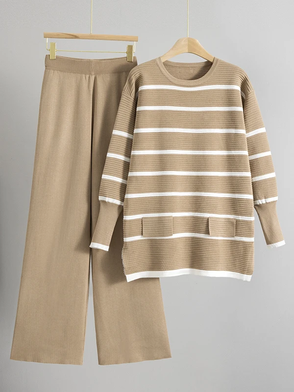 Laid-back Winter Fashion Knitted round Neck Striped Wide Leg Pants Two-Piece Set Versatile Long Sleeve Retro Style Ensemble
Laid-back Winter Fashion Knitted round Neck Striped Wide Leg Pants Two-Piece Set Versatile Long Sleeve Retro Style Ensemble