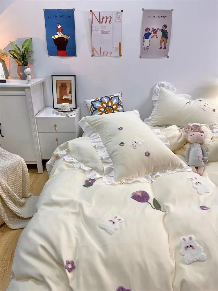 Ins Princess Wind Small Floral Rabbit Towel Embroidered Bed Four-piece Set Washed Cotton Pink Quilt Set Sheet Dormitory
Ins Princess Wind Small Floral Rabbit Towel Embroidered Bed Four-piece Set Washed Cotton Pink Quilt Set Sheet Dormitory
