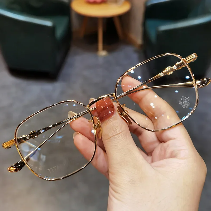 Men Retro Large Glasses Frame Myopia Glasses Women Anti Blue Light Resistant Color Changing Myopia Glasses -1.0 To -4.0 Diopter
Men Retro Large Glasses Frame Myopia Glasses Women Anti Blue Light Resistant Color Changing Myopia Glasses -1.0 To -4.0 Diopter