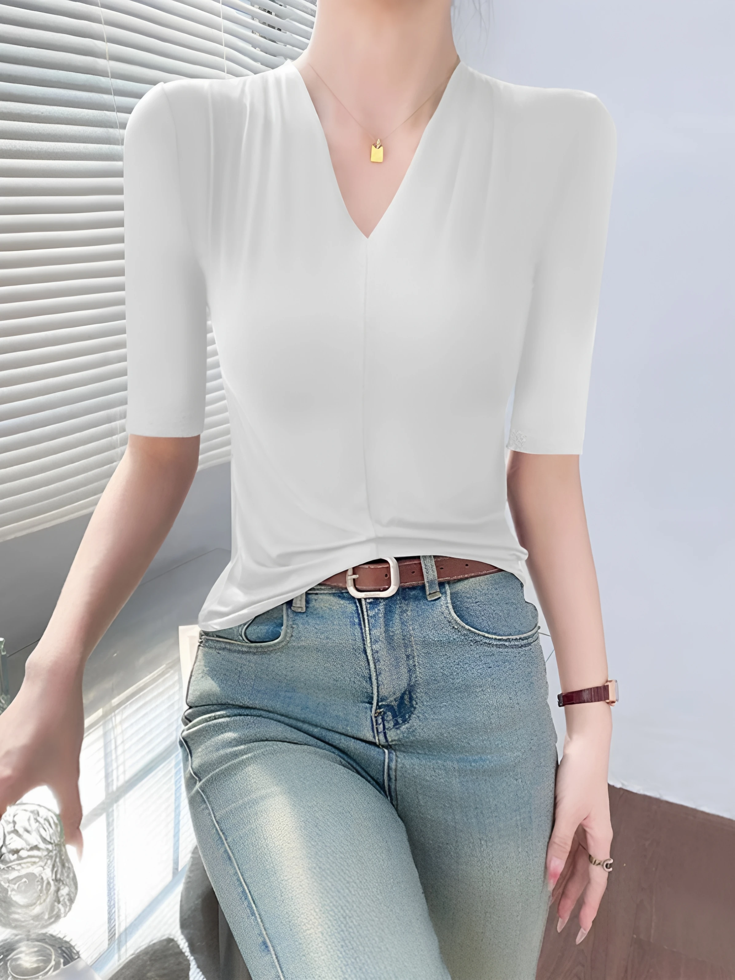 95 Cotton V-Neck Mid-Sleeve T-Shirt Women's New plus Size Five-Quarter Sleeve Base Shirt Slim Fit Top Summer Simple Style
95 Cotton V-Neck Mid-Sleeve T-Shirt Women's New plus Size Five-Quarter Sleeve Base Shirt Slim Fit Top Summer Simple Style