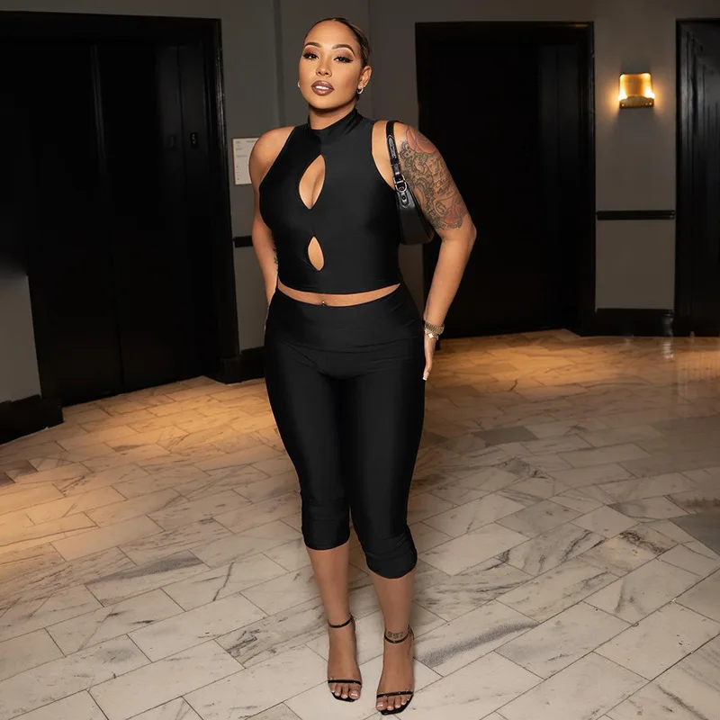 Stylish Lady Black Cutout Two Piece Set 2026 Summer High Neck Crop Top And High Waist Capri Pants Women Sexy Club Party Outfits
Stylish Lady Black Cutout Two Piece Set 2026 Summer High Neck Crop Top And High Waist Capri Pants Women Sexy Club Party Outfits