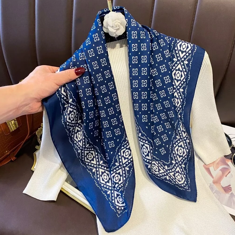 70x70cm Bohe Print Square Scarf For Women Silk Shawl Neckerchief Female Hair Bands Head Wraps Headband Foulard Hijab Bandana
70x70cm Bohe Print Square Scarf For Women Silk Shawl Neckerchief Female Hair Bands Head Wraps Headband Foulard Hijab Bandana