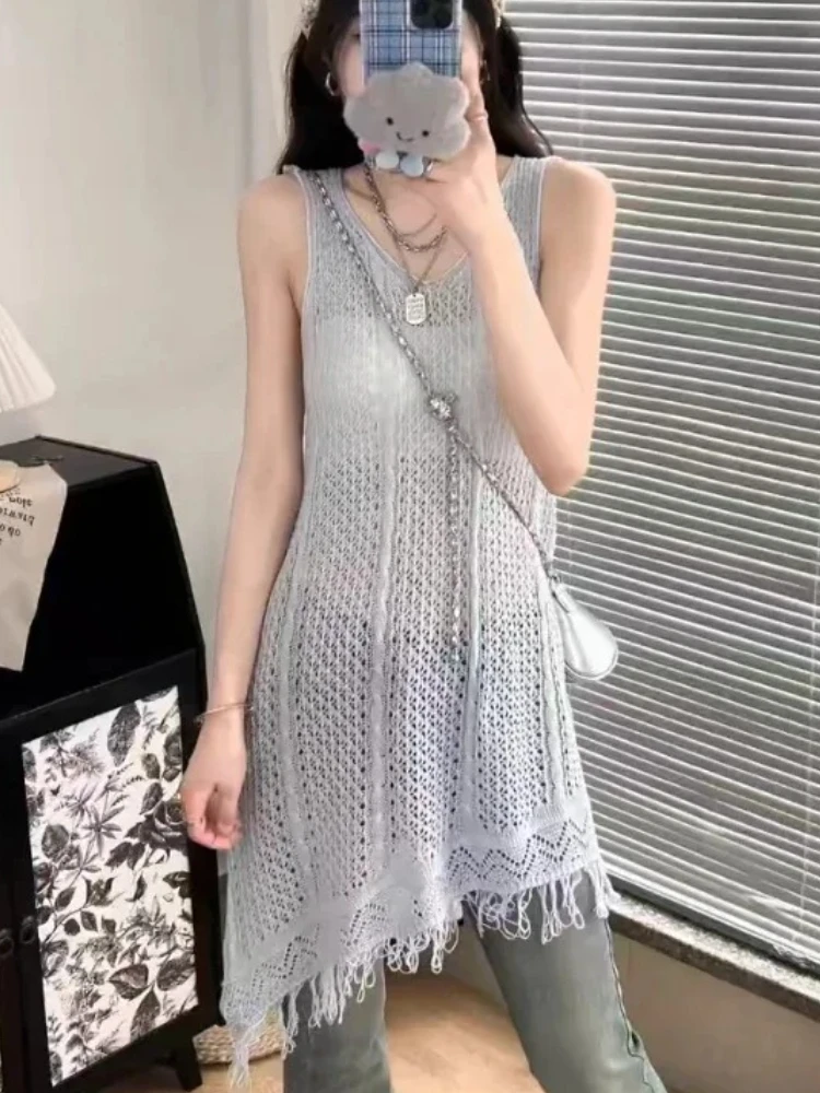 2025 Fall Women's Fashion Loose Hollow Long Blouse Vest New V-neck Fringed Knitted Sleeveless Dress Casual Korean Knit Tanks Top
2025 Fall Women's Fashion Loose Hollow Long Blouse Vest New V-neck Fringed Knitted Sleeveless Dress Casual Korean Knit Tanks Top