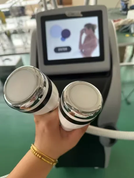 Профессиональный аппарат для коррекции фигуры: многофункциональный вакуумный ролик для похудения, уменьшения жира и коррекции контуров лица
Профессиональный аппарат для коррекции фигуры: многофункциональный вакуумный ролик для похудения, уменьшения жира и коррекции контуров лица