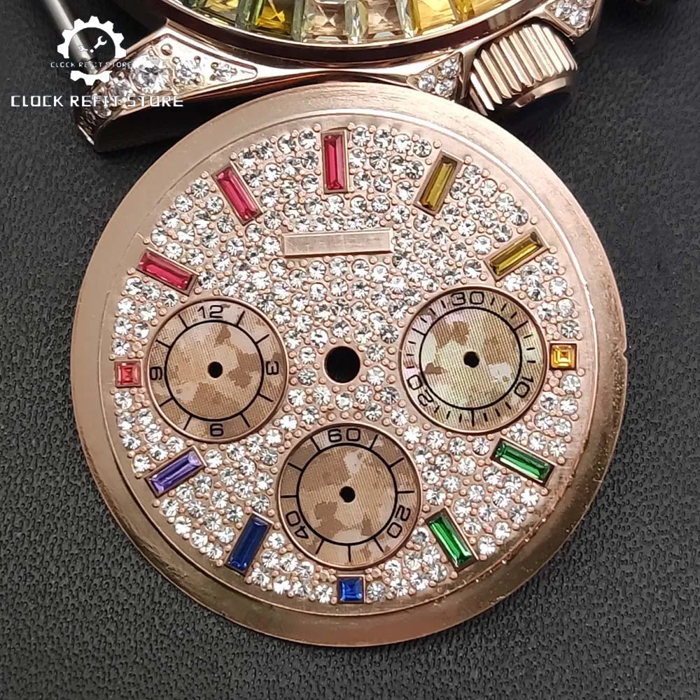 Циферблат для часов из розового золота/золота, 32,5 мм, кварцевый, с 3-мя циферблатами-хронографами, с бриллиантами, подходит для корпуса VK63, механизм NEW.
Циферблат для часов из розового золота/золота, 32,5 мм, кварцевый, с 3-мя циферблатами-хронографами, с бриллиантами, подходит для корпуса VK63, механизм NEW.