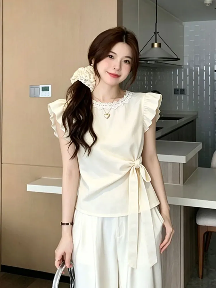 Elegant Lace Collar Bow Tie Slimming Shirt Women's Fashionable Flying Sleeve Top Korean Style Commute Wind Short Sleeve round...
Elegant Lace Collar Bow Tie Slimming Shirt Women's Fashionable Flying Sleeve Top Korean Style Commute Wind Short Sleeve round...