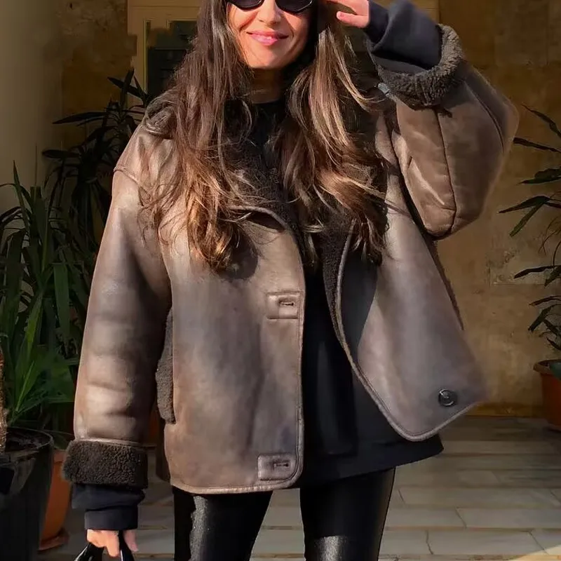 New Leather Jacket Women Winter Coats Fashion Thick Warm Jacket Coat Vintage Long Sleeve with Pockets Female Outerwear Chic Tops
New Leather Jacket Women Winter Coats Fashion Thick Warm Jacket Coat Vintage Long Sleeve with Pockets Female Outerwear Chic Tops