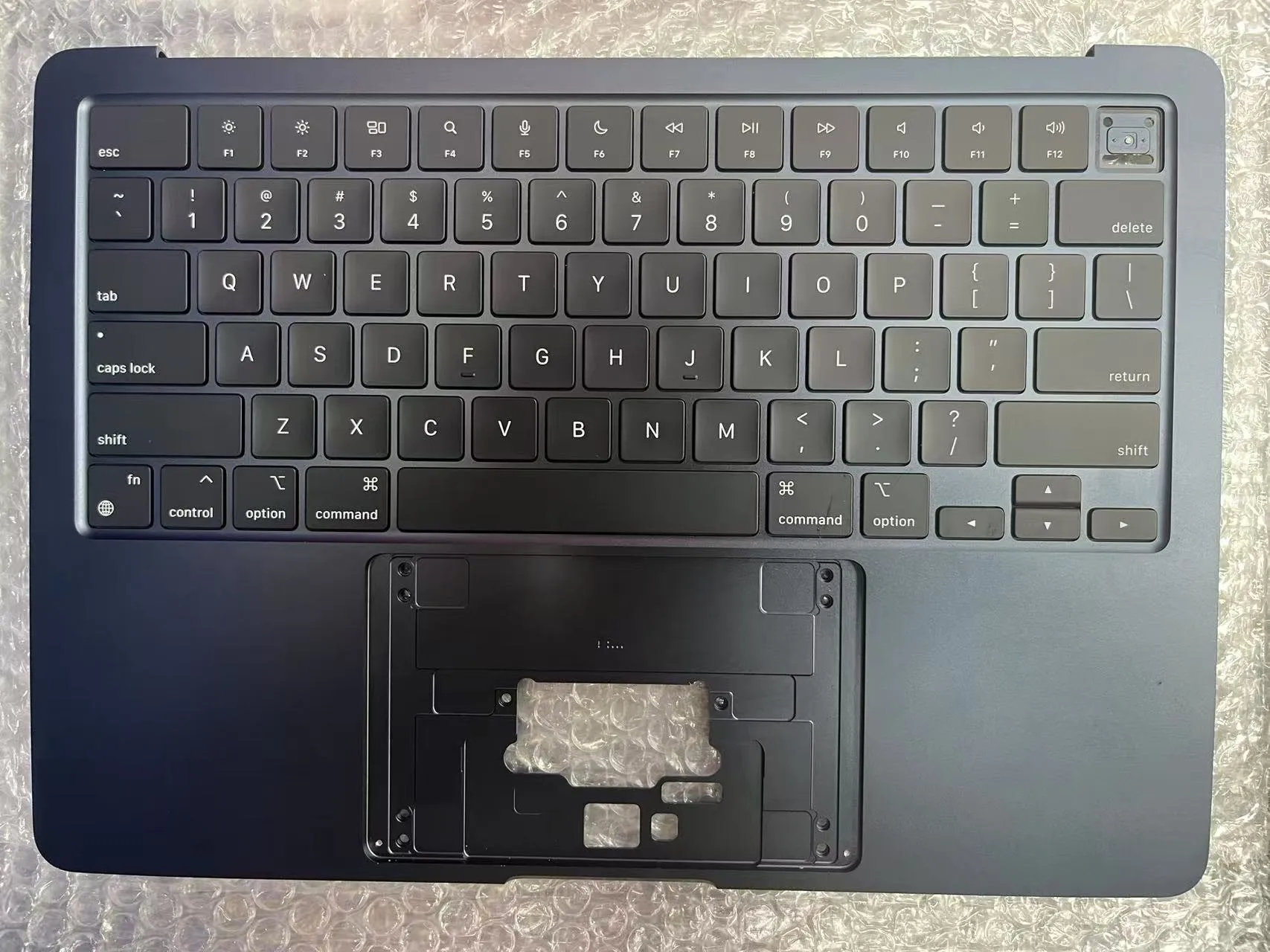 Оригинальный топкий чехол серо-синего цвета для Macbook Air 13,3 дюйма M2 A2681 с подсветкой клавиатуры США, упор для рук
Оригинальный топкий чехол серо-синего цвета для Macbook Air 13,3 дюйма M2 A2681 с подсветкой клавиатуры США, упор для рук
