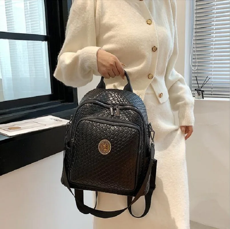 2025 New Fashion Luxury Women's Soft Leather Backpack High Capacity Travel Shoulder Bags School Bag Ladies Casual Backpacks
2025 New Fashion Luxury Women's Soft Leather Backpack High Capacity Travel Shoulder Bags School Bag Ladies Casual Backpacks