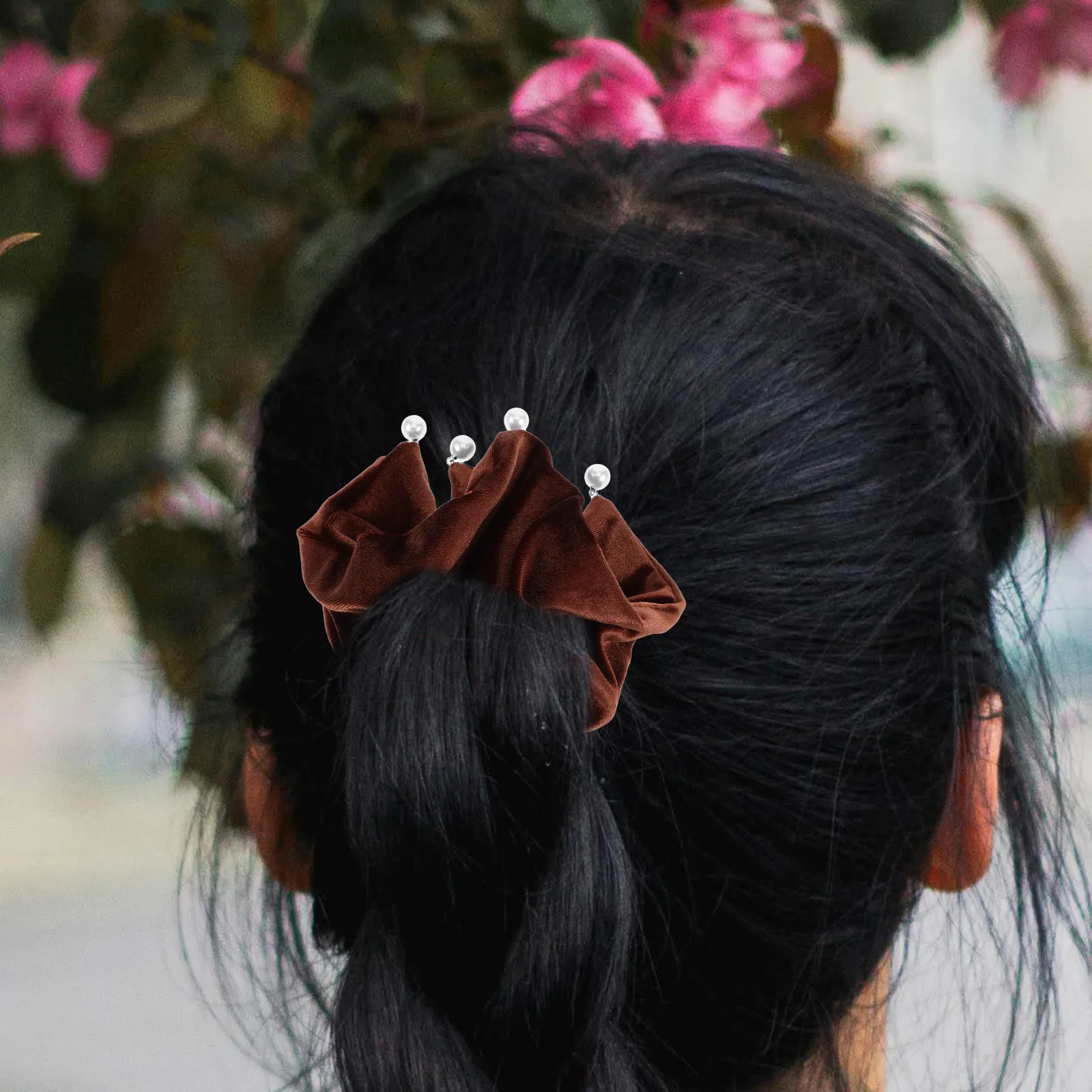 Giant Scrunchies Big Elastic Brown Fabric Thick Hair Ribbons Bands Jumbo Scrunchie For Women Large Ponytail Holders Pearl Decor 
Giant Scrunchies Big Elastic Brown Fabric Thick Hair Ribbons Bands Jumbo Scrunchie For Women Large Ponytail Holders Pearl Decor