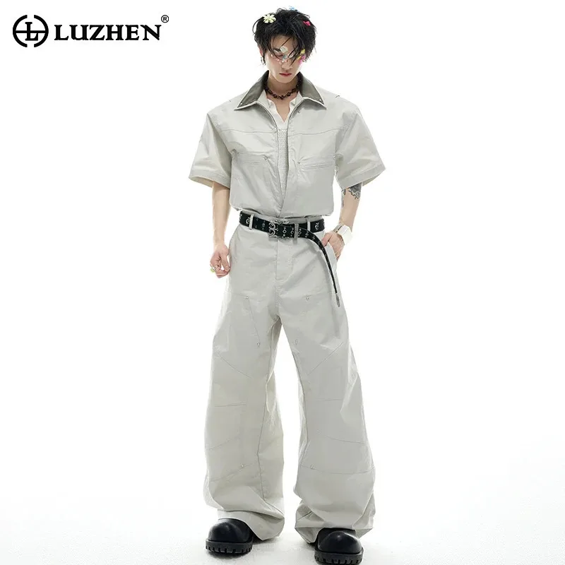 LUZHEN 2025 New Fashion Luxury Temperament Leather Splicing Neck Short Sleeve Shirt Men's High Quality Street Loose Pants JY1382
LUZHEN 2025 New Fashion Luxury Temperament Leather Splicing Neck Short Sleeve Shirt Men's High Quality Street Loose Pants JY1382