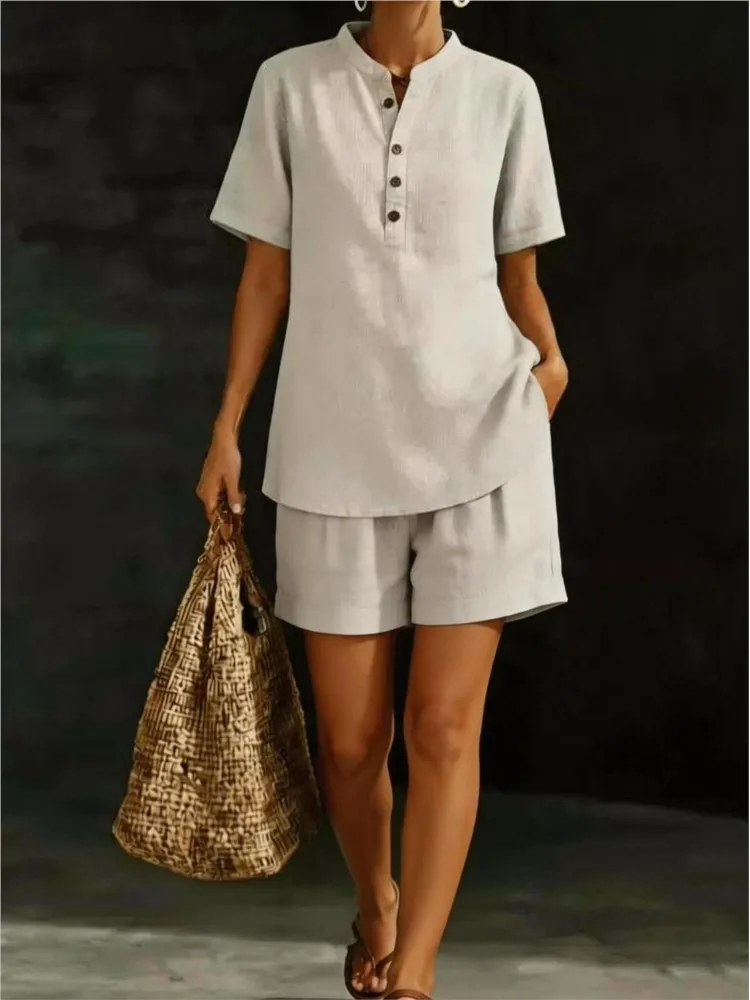 Summer Loose Fashion Stand Collar Button Short-sleeved Shirt Set Women's Solid Color Casual Slit Pocket Shorts Female 2piece Set
Summer Loose Fashion Stand Collar Button Short-sleeved Shirt Set Women's Solid Color Casual Slit Pocket Shorts Female 2piece Set