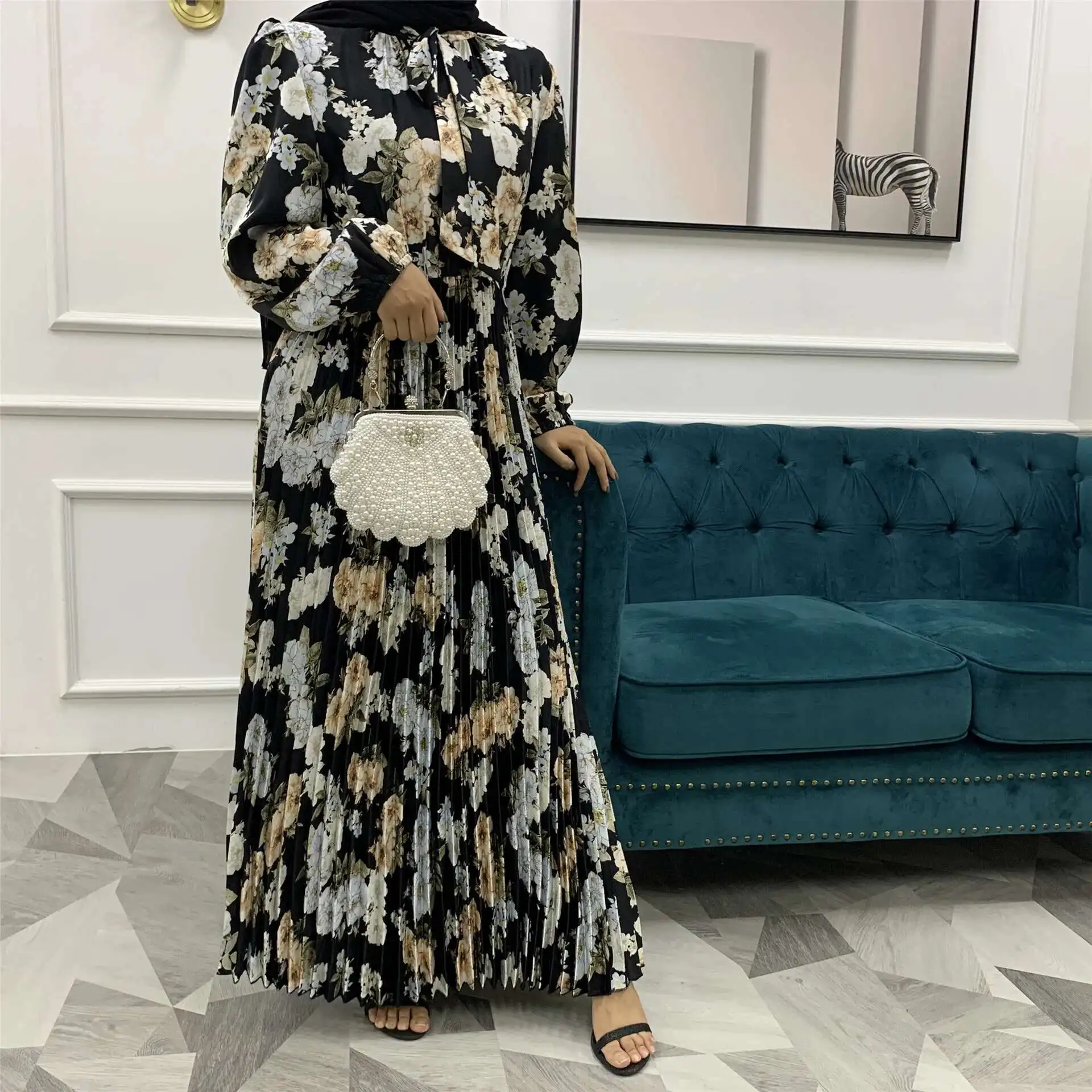 Dubai's New Fashionable Printed Pleated Muslim Jumpsuit Dress 6392 Long Dress Robe Abaya Ramadan Dubai Luxury Islam Elegant
Dubai's New Fashionable Printed Pleated Muslim Jumpsuit Dress 6392 Long Dress Robe Abaya Ramadan Dubai Luxury Islam Elegant
