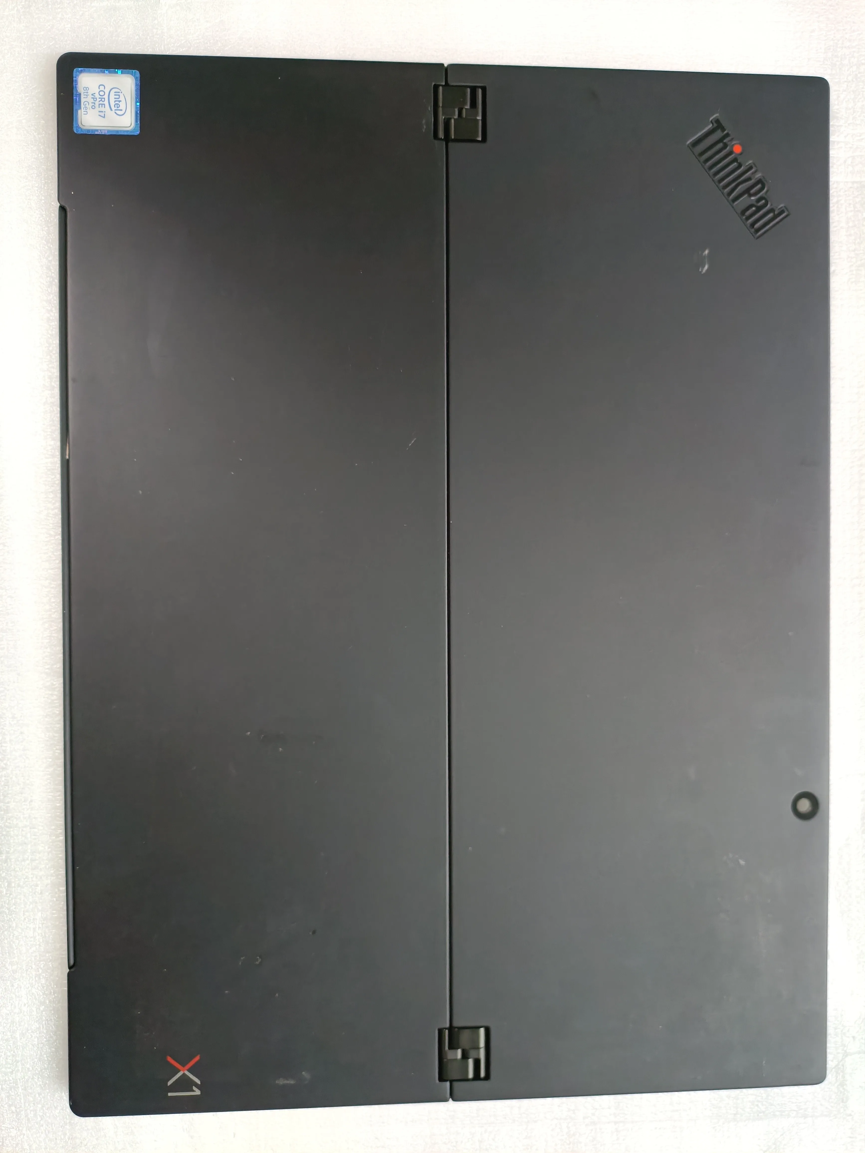 Б/у оригинальный чехол-подставка для планшета Lenovo Thinkpad X1 3-го поколения
Б/у оригинальный чехол-подставка для планшета Lenovo Thinkpad X1 3-го поколения