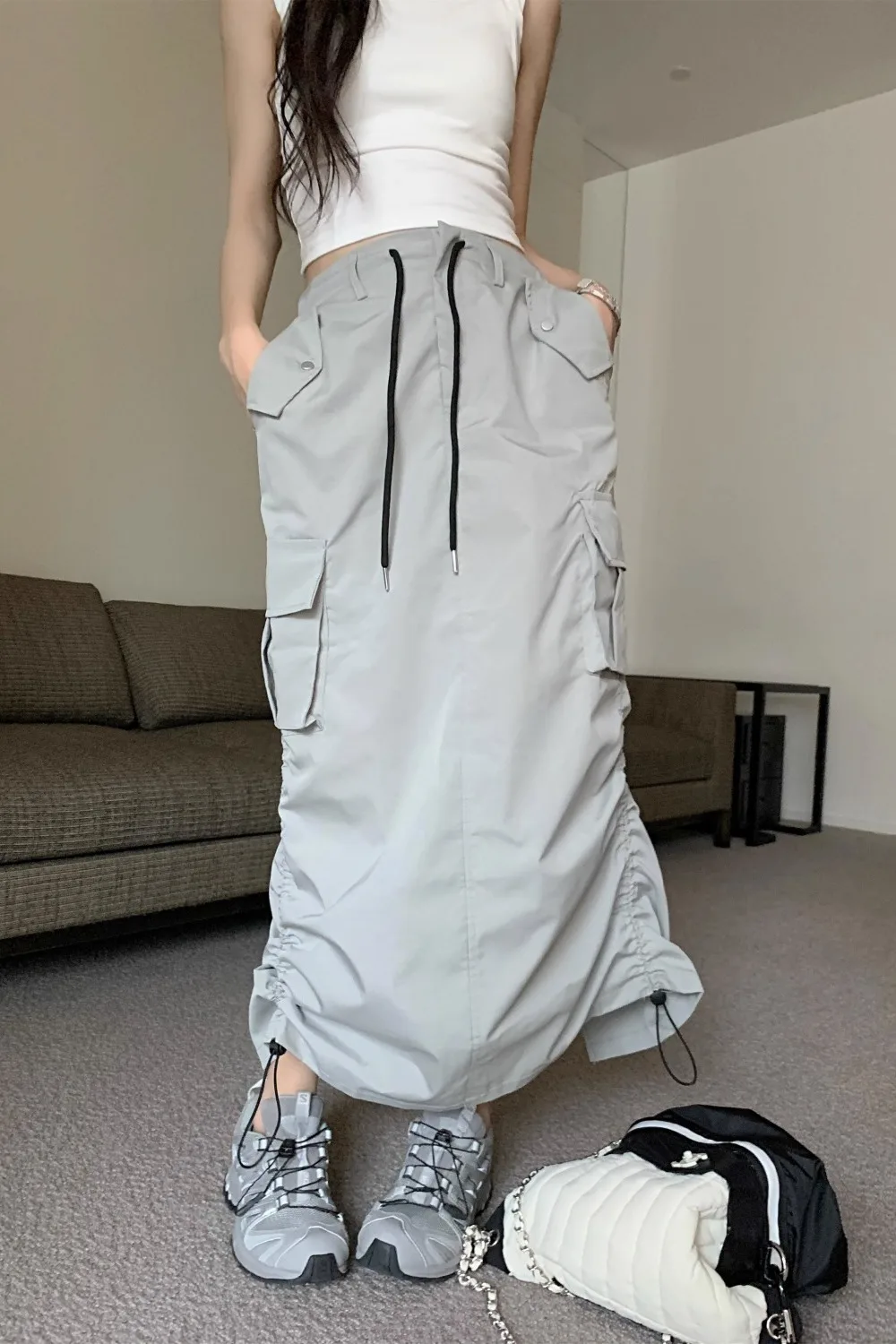 Gagaok American Style Midi Skirt 2025 Spring New Drawstring Workwear Solid One-step Bodycon Skirts High Waist Slimming Clothes
Gagaok American Style Midi Skirt 2025 Spring New Drawstring Workwear Solid One-step Bodycon Skirts High Waist Slimming Clothes