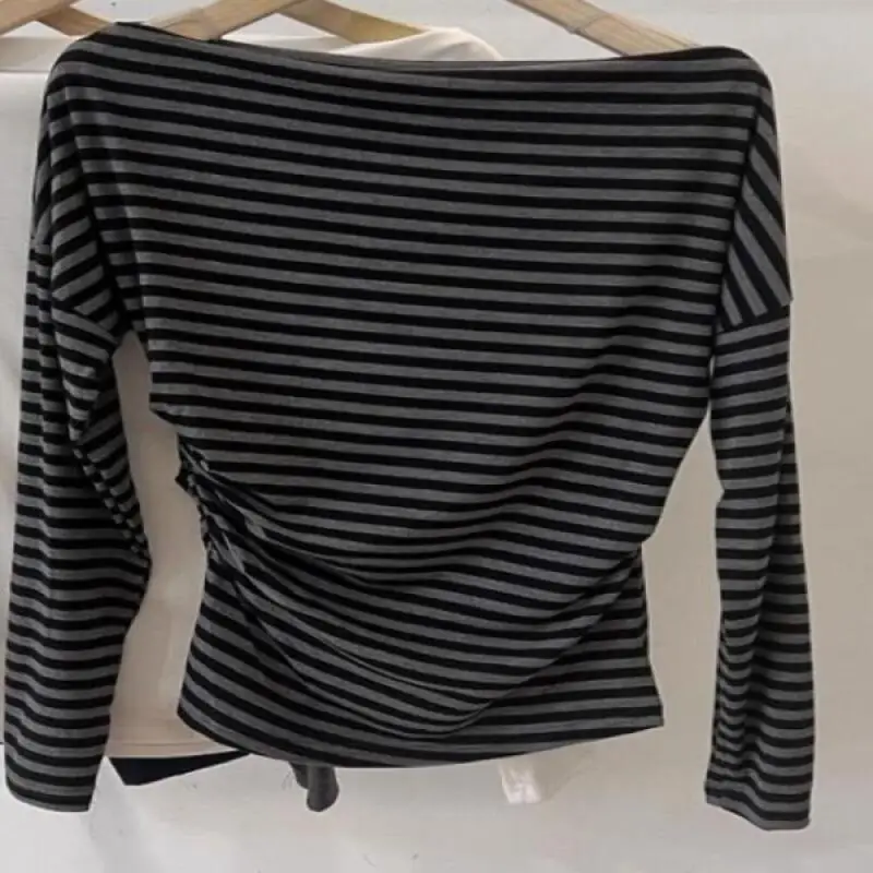 Kawaii модная сексуальная студенческая одежда для отдыха с героями мультфильмов, повседневная женская одежда с вырезом лодочкой, удобная футболка с длинными рукавами, топы, новый стиль
Kawaii модная сексуальная студенческая одежда для отдыха с героями мультфильмов, повседневная женская одежда с вырезом лодочкой, удобная футболка с длинными рукавами, топы, новый стиль