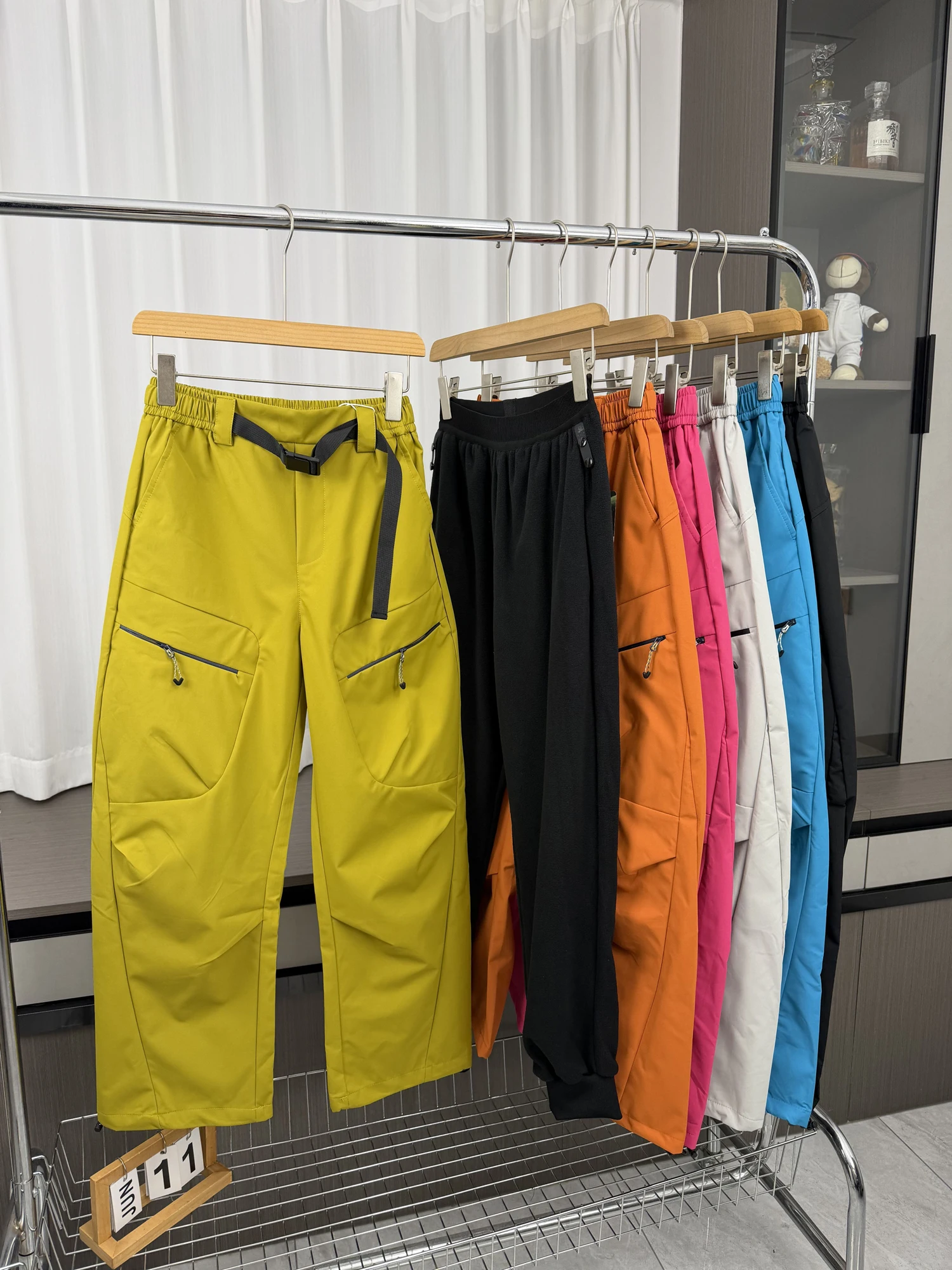 Water-Resistant Fabric Outdoor Warmth Casual Pants Men's Autumn Winter Couple Style Fashionable Straight Leg Trousers
Water-Resistant Fabric Outdoor Warmth Casual Pants Men's Autumn Winter Couple Style Fashionable Straight Leg Trousers