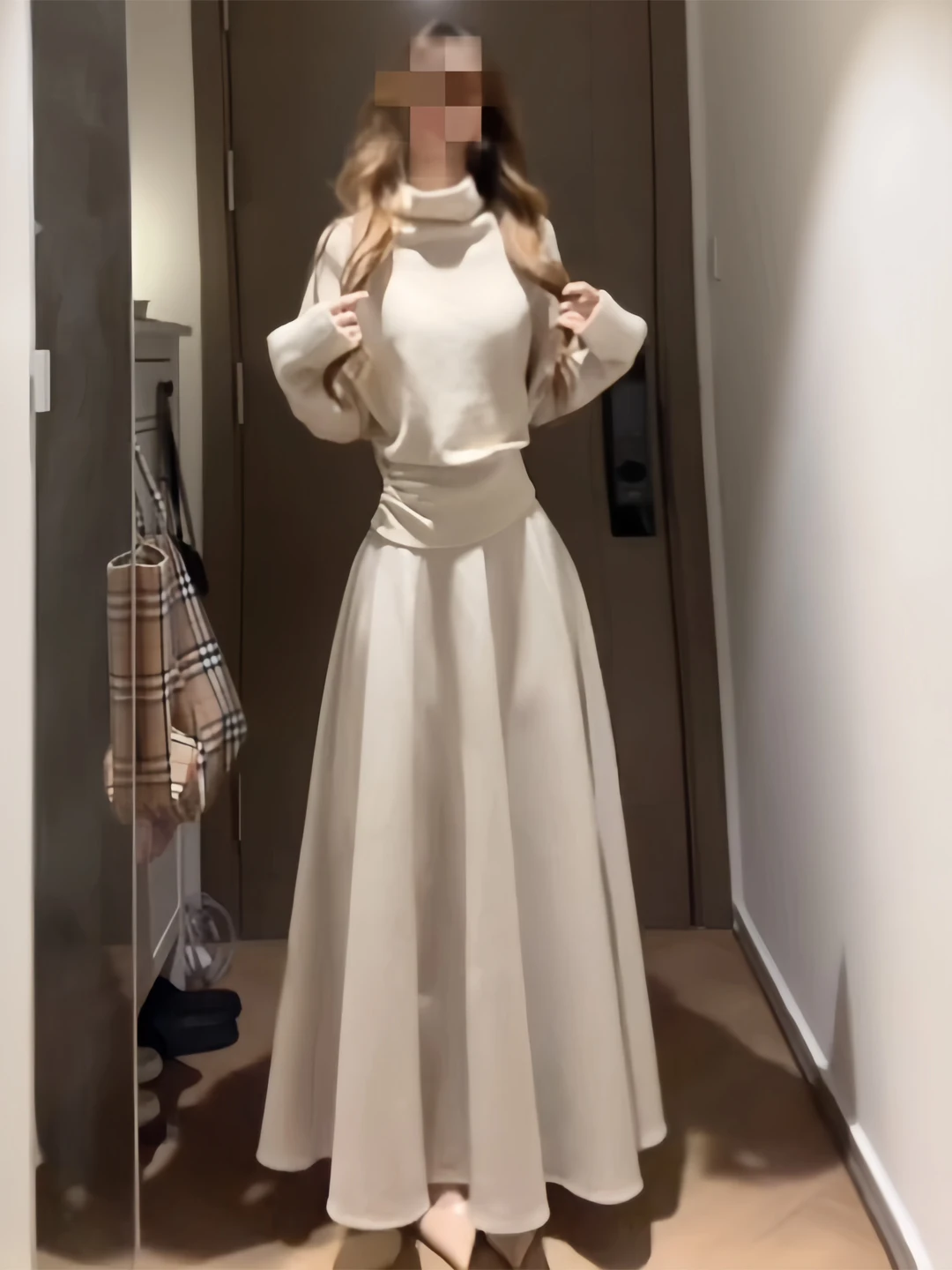 Elegant High Collar Batwing Sleeve Loose Sweater Top A-Line Skirt Women's Slimming Set Autumn Fashion Casual Outfit
Elegant High Collar Batwing Sleeve Loose Sweater Top A-Line Skirt Women's Slimming Set Autumn Fashion Casual Outfit