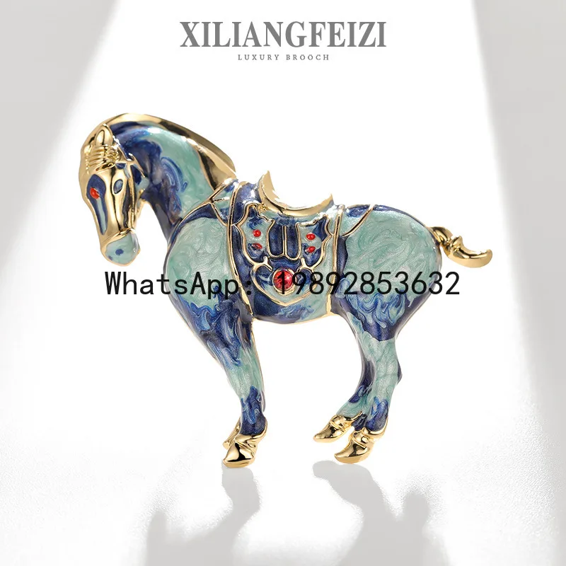 XZ painting oil blue horse brooch with diamonds, corsage men's personalized clothing accessories pin gift
XZ painting oil blue horse brooch with diamonds, corsage men's personalized clothing accessories pin gift