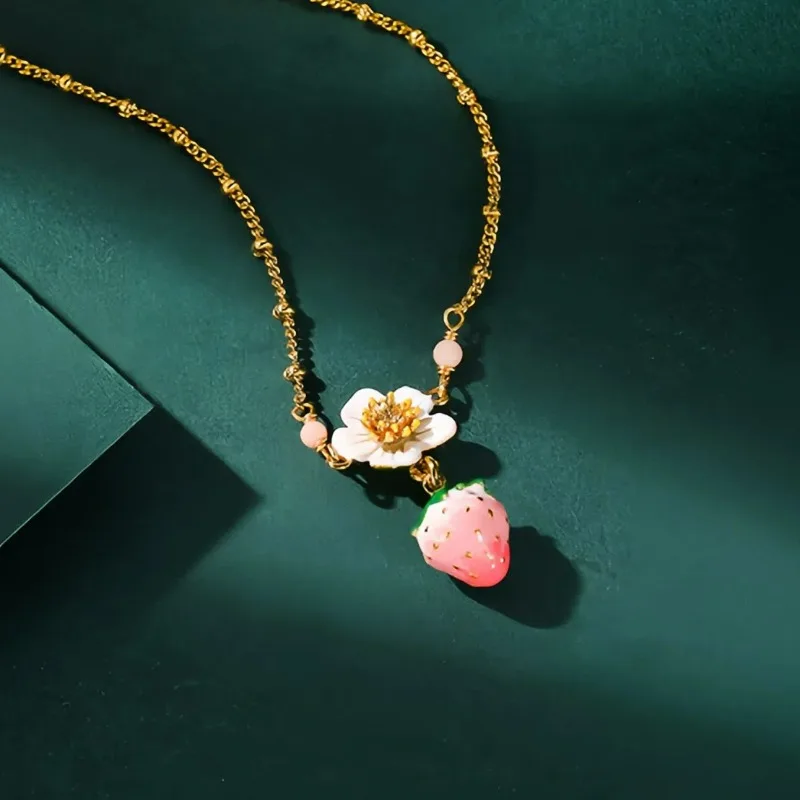 New Arrival Cute Sweat Fairy Style Fashion 3D Strawberry Pink Fruit Pendant Necklace for Women Mini Natural Stone Chain Necklace
New Arrival Cute Sweat Fairy Style Fashion 3D Strawberry Pink Fruit Pendant Necklace for Women Mini Natural Stone Chain Necklace