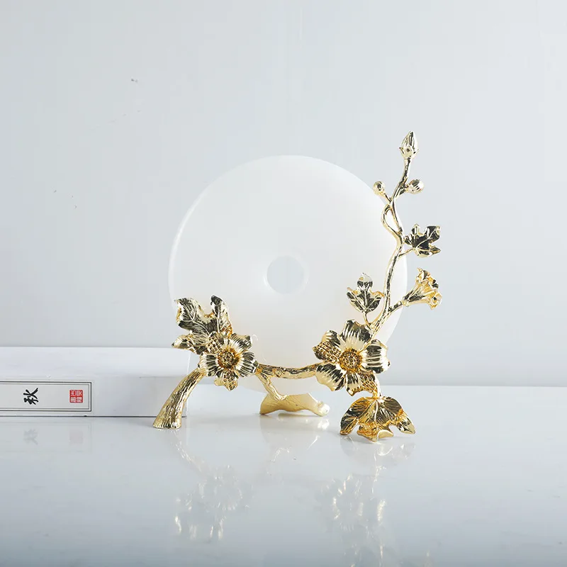 New Chinese-style natural jade ornaments ensure safety, living room entrance study soft desktop flowers, artworks
New Chinese-style natural jade ornaments ensure safety, living room entrance study soft desktop flowers, artworks