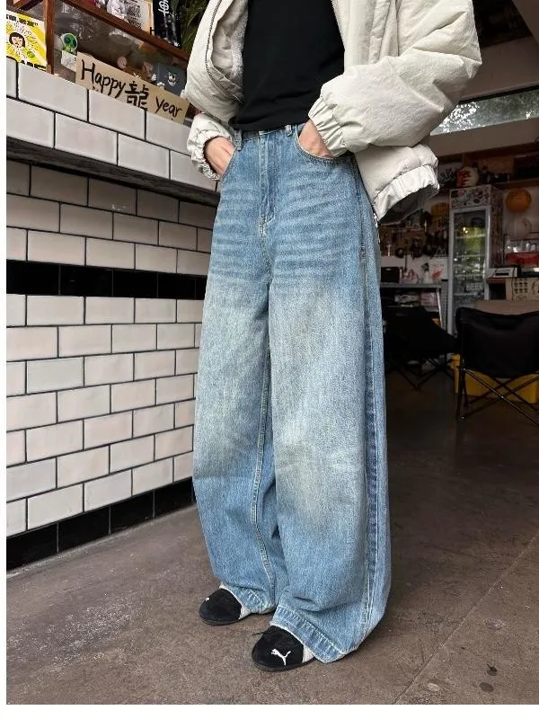 American Retro Waed Light Blue Jeans Loose Straight Casual Long Trousers Men Women Street Sle Design Youth Wear All Seasons
American Retro Waed Light Blue Jeans Loose Straight Casual Long Trousers Men Women Street Sle Design Youth Wear All Seasons