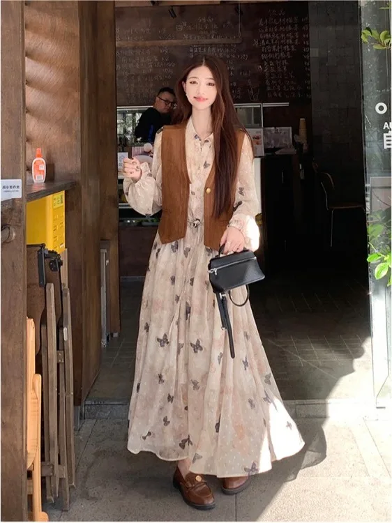 plus Size Floral Print Long Sve Dr Women's Autumn New Sle Two-Piece Set Overlap Vest Top High Waist A-Line Skirt
plus Size Floral Print Long Sve Dr Women's Autumn New Sle Two-Piece Set Overlap Vest Top High Waist A-Line Skirt