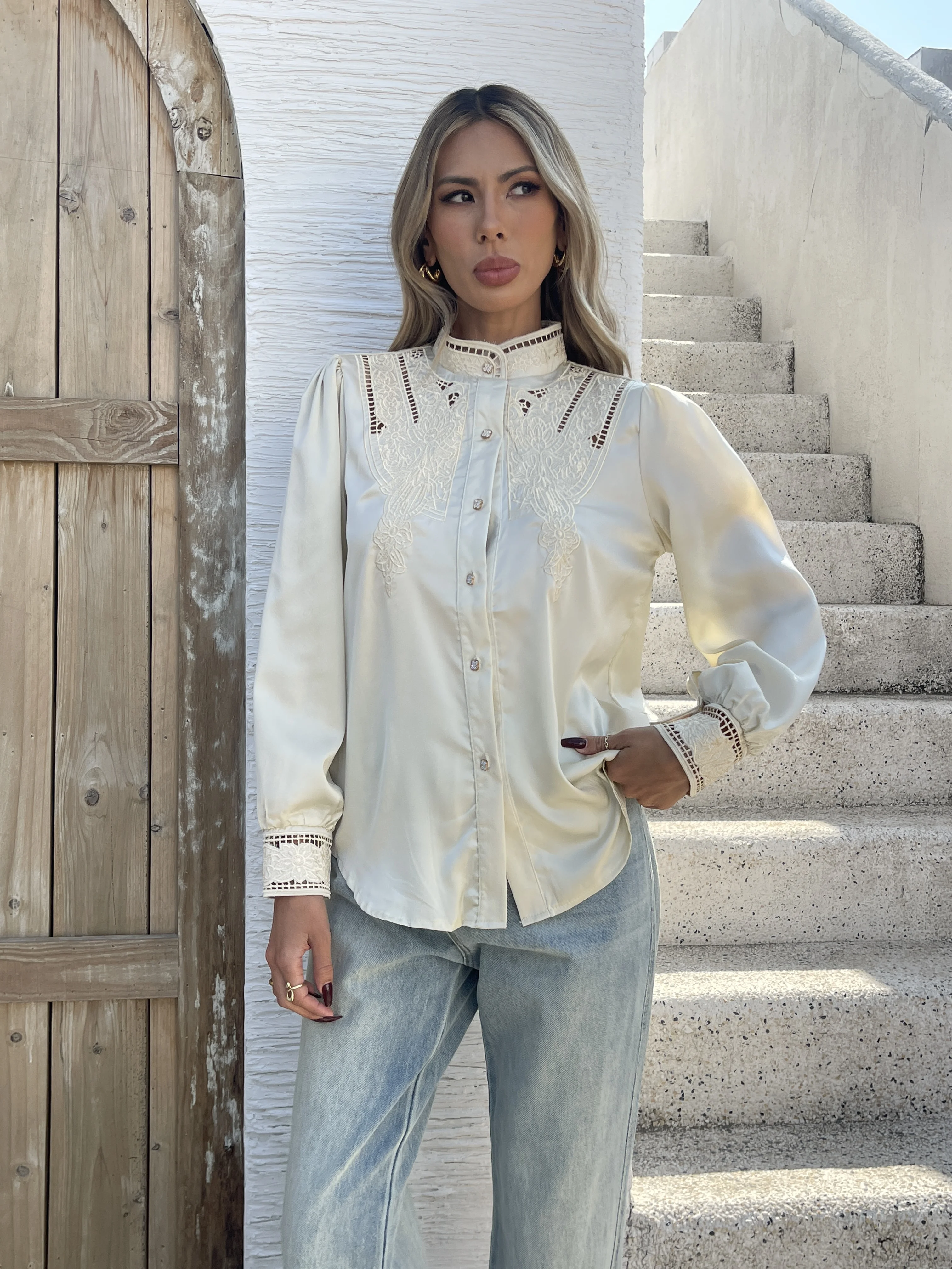New arrived blouses for women Fashion elegan embroidery ladies shirts Button-Down Tops
New arrived blouses for women Fashion elegan embroidery ladies shirts Button-Down Tops