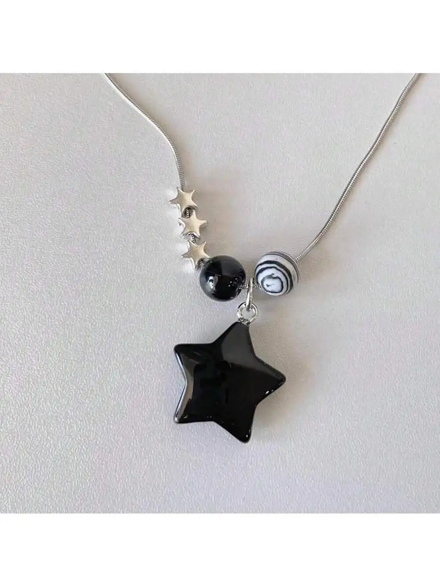 Y2K Punk Star Pendant Necklace Set For Women Gothic Grunge Fashion Jewelry
Y2K Punk Star Pendant Necklace Set For Women Gothic Grunge Fashion Jewelry