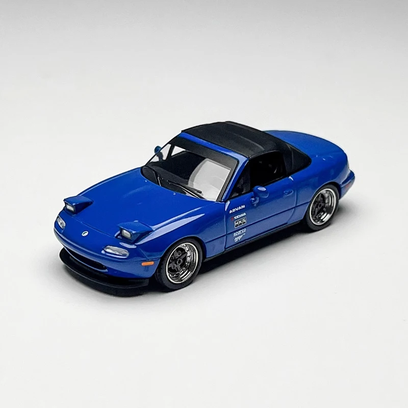 MINIGT Литой под давлением масштаб 1:64 # 1069 MX-5 Имитационная модель автомобиля из сплава для взрослых, коллекция хобби, сувенир, демонстрационные украшения, подарок для автомобиля
MINIGT Литой под давлением масштаб 1:64 # 1069 MX-5 Имитационная модель автомобиля из сплава для взрослых, коллекция хобби, сувенир, демонстрационные украшения, подарок для автомобиля