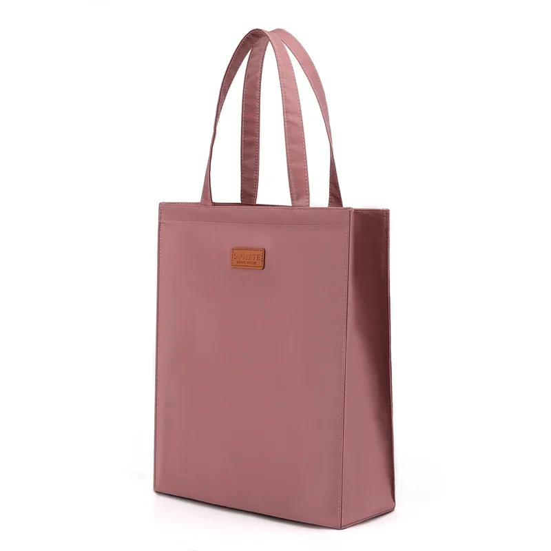2025 Newest Women Handbags Portable Waterproof Leisure Fashion High Capacity Girls Nylon Bags With Large Pockets Zipper
2025 Newest Women Handbags Portable Waterproof Leisure Fashion High Capacity Girls Nylon Bags With Large Pockets Zipper