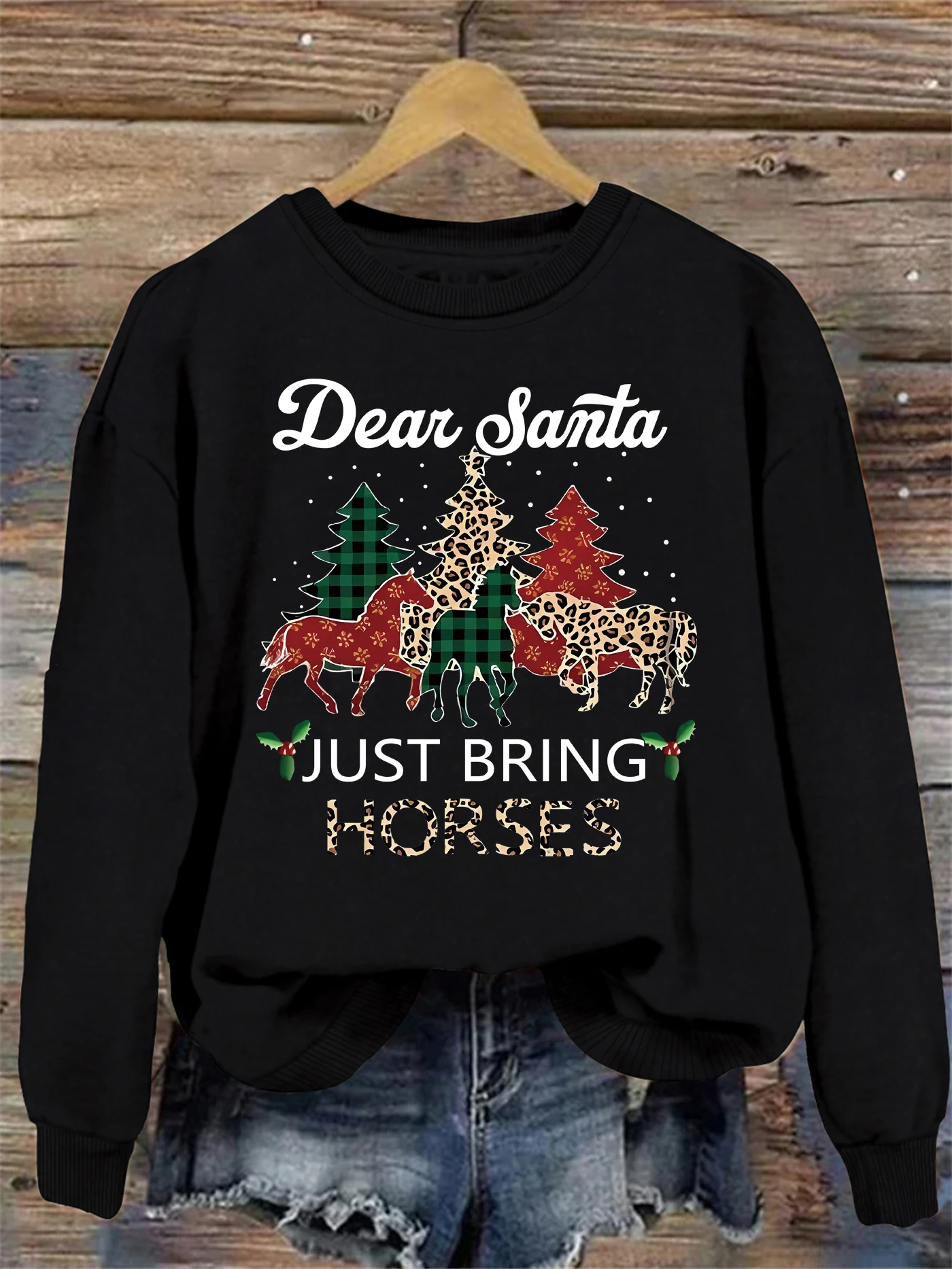 Christmas print sweatshirt, crew neck casual sweatshirt for winter & fall, women's clothing.
Christmas print sweatshirt, crew neck casual sweatshirt for winter & fall, women's clothing.