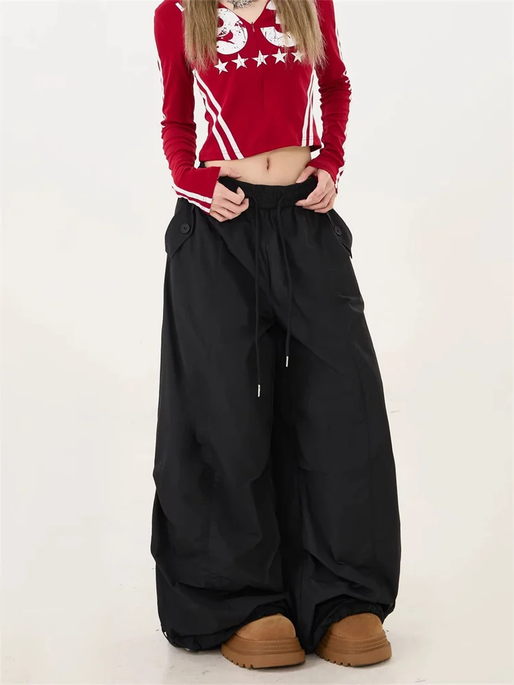 Original Taslon Composite Wide Leg Cargo Pants Elastic Waist Parachute Design Loose Fold Pocket Casual Utility Trousers
Original Taslon Composite Wide Leg Cargo Pants Elastic Waist Parachute Design Loose Fold Pocket Casual Utility Trousers
