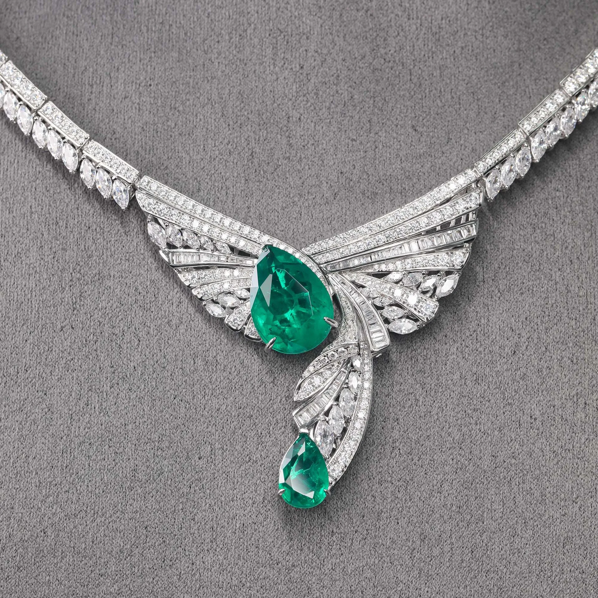 KQDANCE Real 925 Silver Synthetic Green Emerald Gemstone Necklaces Women Party Luxury Fine Jewelry
KQDANCE Real 925 Silver Synthetic Green Emerald Gemstone Necklaces Women Party Luxury Fine Jewelry