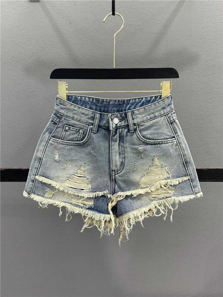 Retro High Street Distressed Frayed Denim Shorts Women's Summer Design Slimming Hot Pants A-Line Wide Leg Casual Jeans
Retro High Street Distressed Frayed Denim Shorts Women's Summer Design Slimming Hot Pants A-Line Wide Leg Casual Jeans