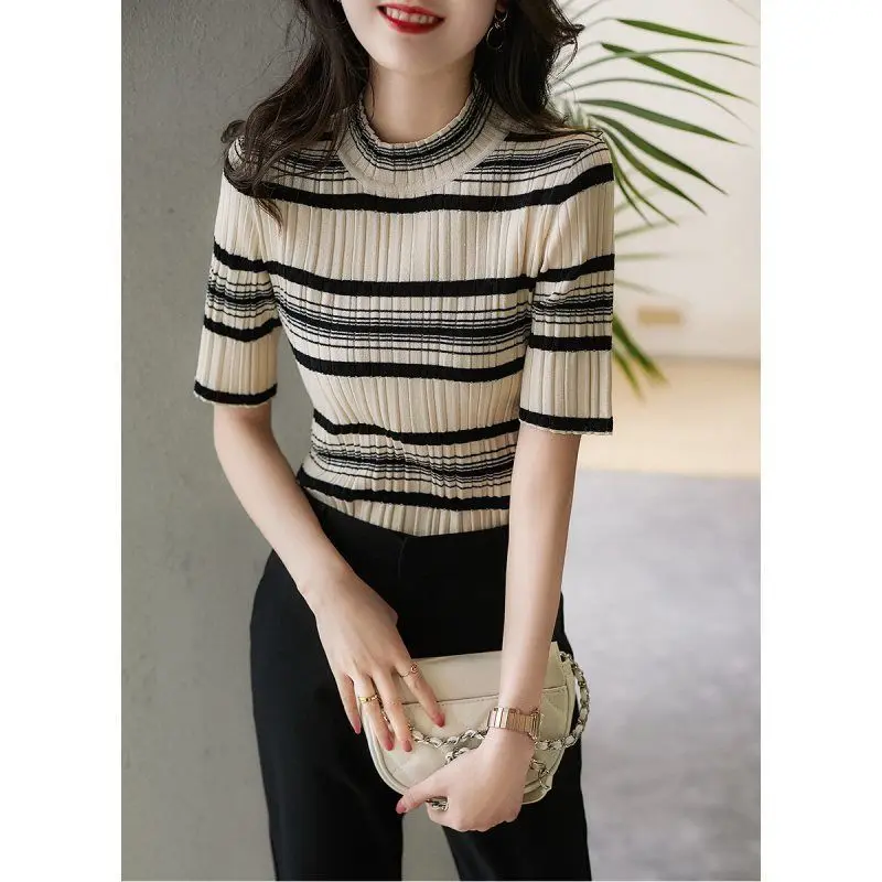 Summer New Fashion Striped Thin Knitted T-Shirt Women Elastic Slim O-neck Vintage Commute Half Sleeve Tops
Summer New Fashion Striped Thin Knitted T-Shirt Women Elastic Slim O-neck Vintage Commute Half Sleeve Tops