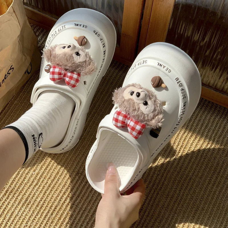 New Cartoon Bear Garden Hole Shoes For Women Summer Indoor Thick Sole Increase Anti Slip Breathable Cool Beach Slippers
New Cartoon Bear Garden Hole Shoes For Women Summer Indoor Thick Sole Increase Anti Slip Breathable Cool Beach Slippers