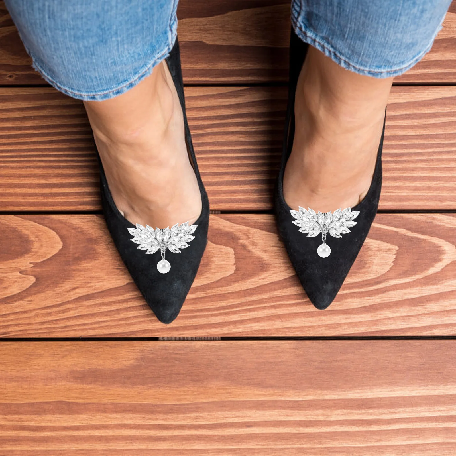 2pcs Crystal Pearl Flower Shoe Clips High Heels Zinc Alloy Buckle Accessories Rhinestone Embellishments Women Shoe Decorations
2pcs Crystal Pearl Flower Shoe Clips High Heels Zinc Alloy Buckle Accessories Rhinestone Embellishments Women Shoe Decorations