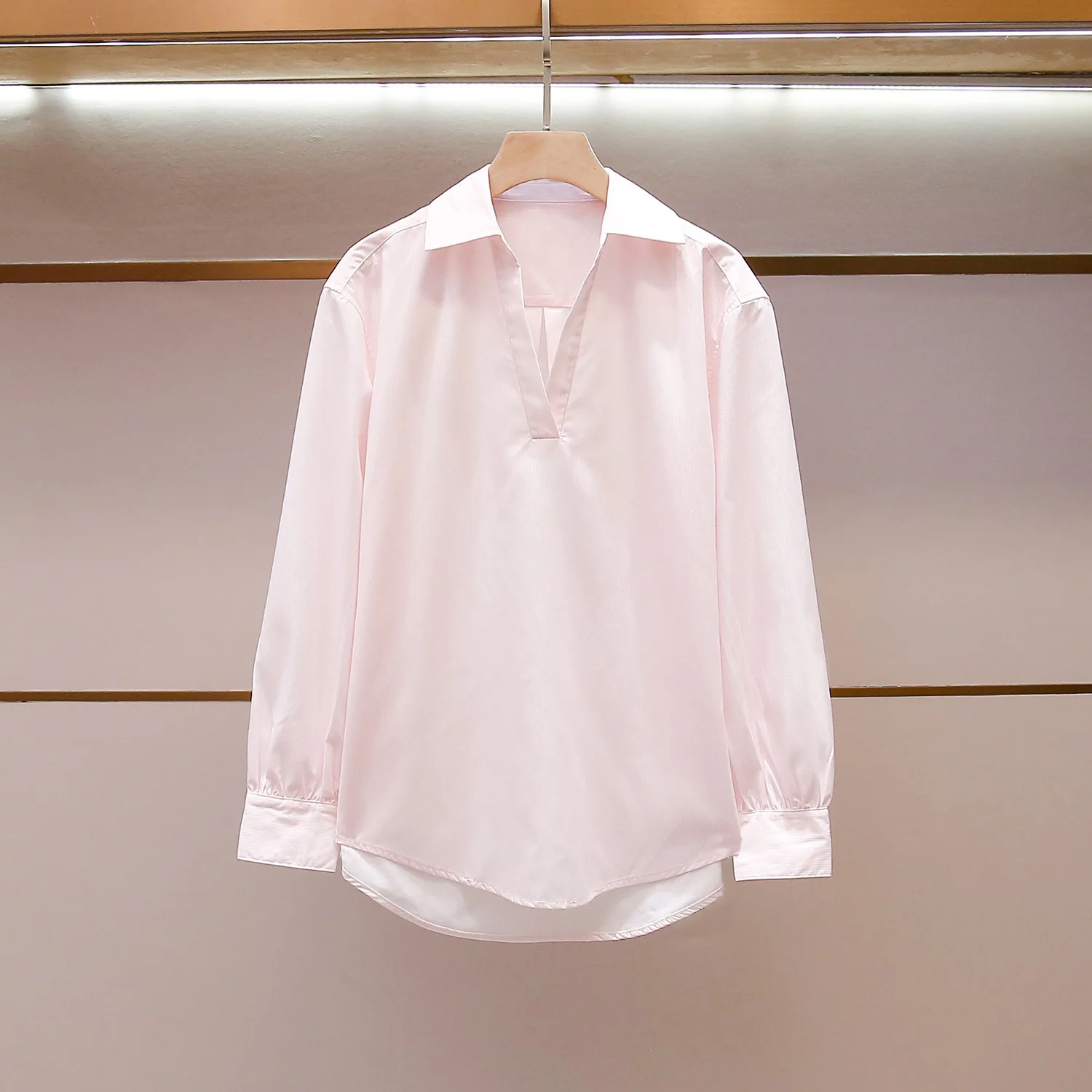 Sweet Pink Long Sleeve Shirt Casual Style Fashionable Anti-Aging Spring Summer New Arrival Women's Top Loose Fit Button Detail
Sweet Pink Long Sleeve Shirt Casual Style Fashionable Anti-Aging Spring Summer New Arrival Women's Top Loose Fit Button Detail