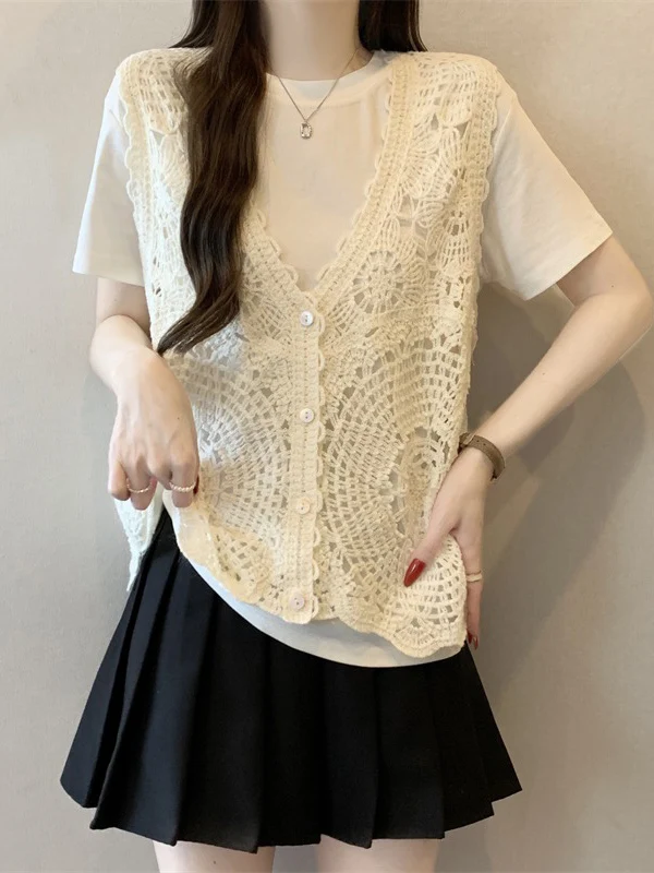 Bohemian Lace Hollow out V-Neck Women's Vest 2026 Early Spring New plus Size Beautiful Layering Tank Top Inner Wear
Bohemian Lace Hollow out V-Neck Women's Vest 2026 Early Spring New plus Size Beautiful Layering Tank Top Inner Wear