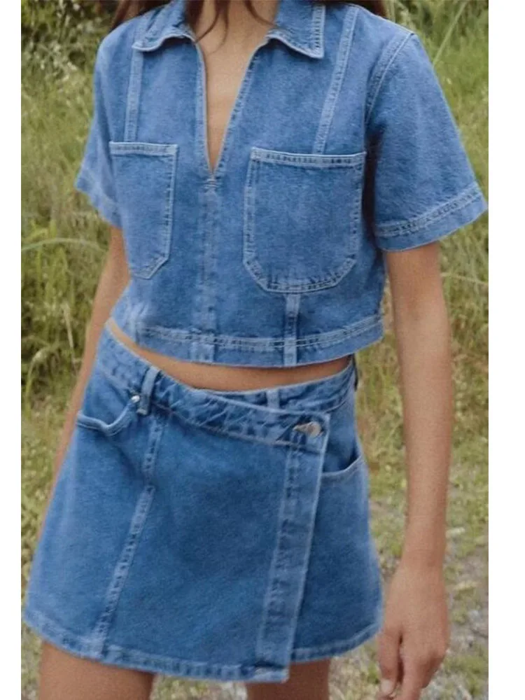 Women Summer Denim 2-Pieces Sets 2024 Casual Solid Short Shirts Tops and Shorts Skirts Female ELegant Street Two Suits Clothing
Women Summer Denim 2-Pieces Sets 2024 Casual Solid Short Shirts Tops and Shorts Skirts Female ELegant Street Two Suits Clothing