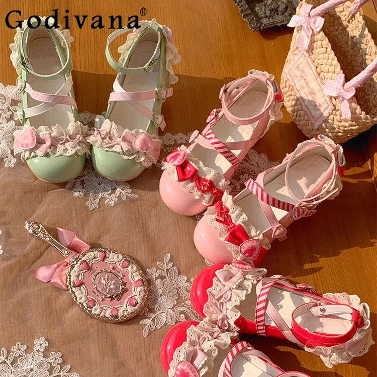 2025 New Sweet Cute Original Lolita High Heels Round Head Thick Heels Lace Bow Japanese Girl Cross Strap Mary Jane Single Shoes
2025 New Sweet Cute Original Lolita High Heels Round Head Thick Heels Lace Bow Japanese Girl Cross Strap Mary Jane Single Shoes