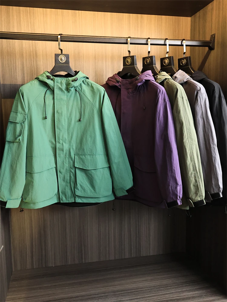 Couples Outdoor Mountain Series Windproof Waterproof Hooded Jacket Men's Autumnal Fashionable Urban Style Climbing Sportswear
Couples Outdoor Mountain Series Windproof Waterproof Hooded Jacket Men's Autumnal Fashionable Urban Style Climbing Sportswear
