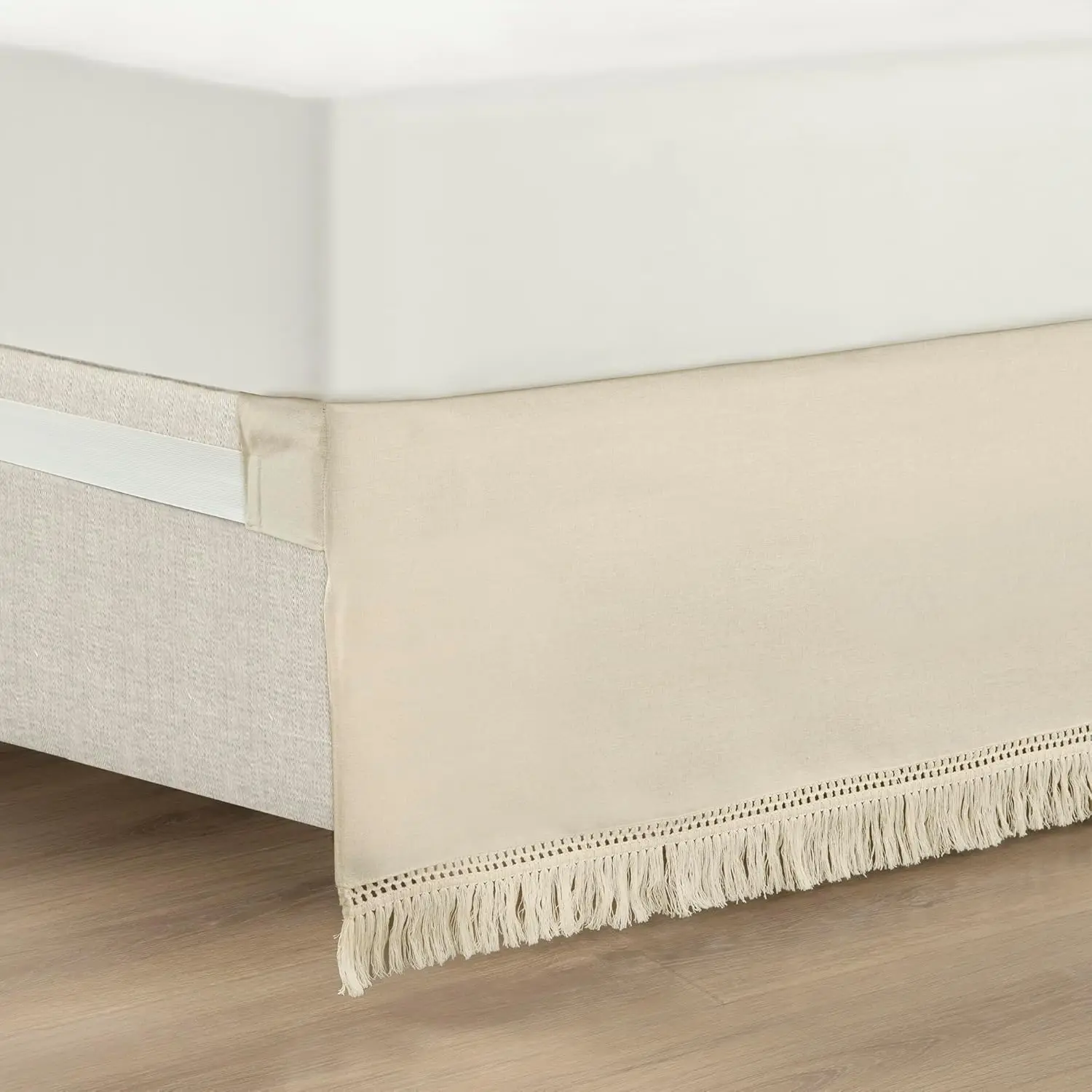 Boho Fringe 15-Inch Tailored Drop Easy Fit Bed Skirt King Size 78"W x 80"L +15" Neutral
Boho Fringe 15-Inch Tailored Drop Easy Fit Bed Skirt King Size 78"W x 80"L +15" Neutral