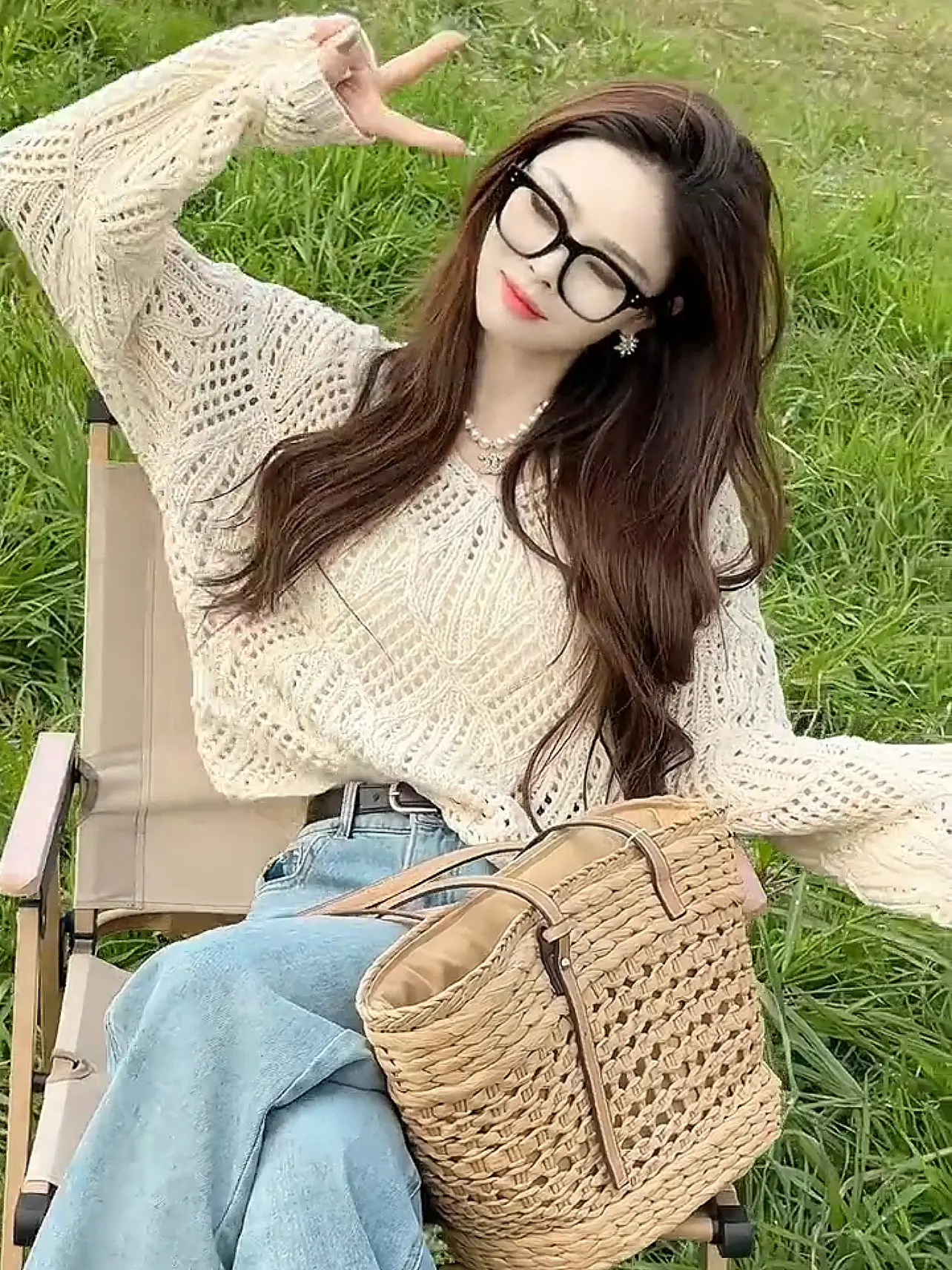 Women Knit Hollow Out Crochet Sweater Long Sleeve Summer Beach Top Pullovers Female Clothing Mesh Shirt Sexy Club Streetwear
Women Knit Hollow Out Crochet Sweater Long Sleeve Summer Beach Top Pullovers Female Clothing Mesh Shirt Sexy Club Streetwear