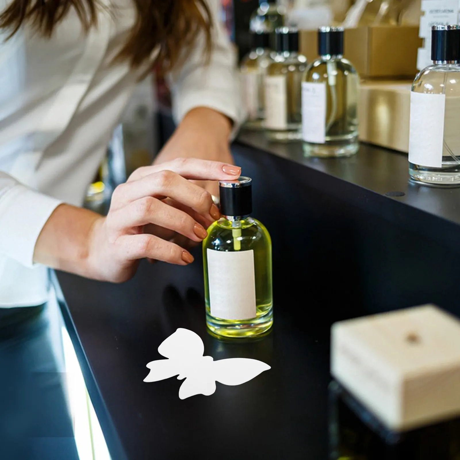 100 шт. тест-полосок для духов в форме бабочки, портативные ароматические карточки для тестирования ароматов, для дома, путешествий, магазинов, ароматерапии
100 шт. тест-полосок для духов в форме бабочки, портативные ароматические карточки для тестирования ароматов, для дома, путешествий, магазинов, ароматерапии